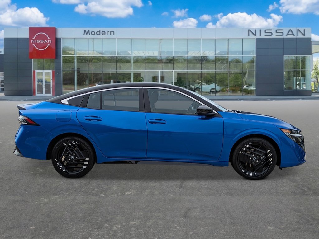 New 2027 Nissan Sentra SR w/ Floor Mat Package FWD image 6