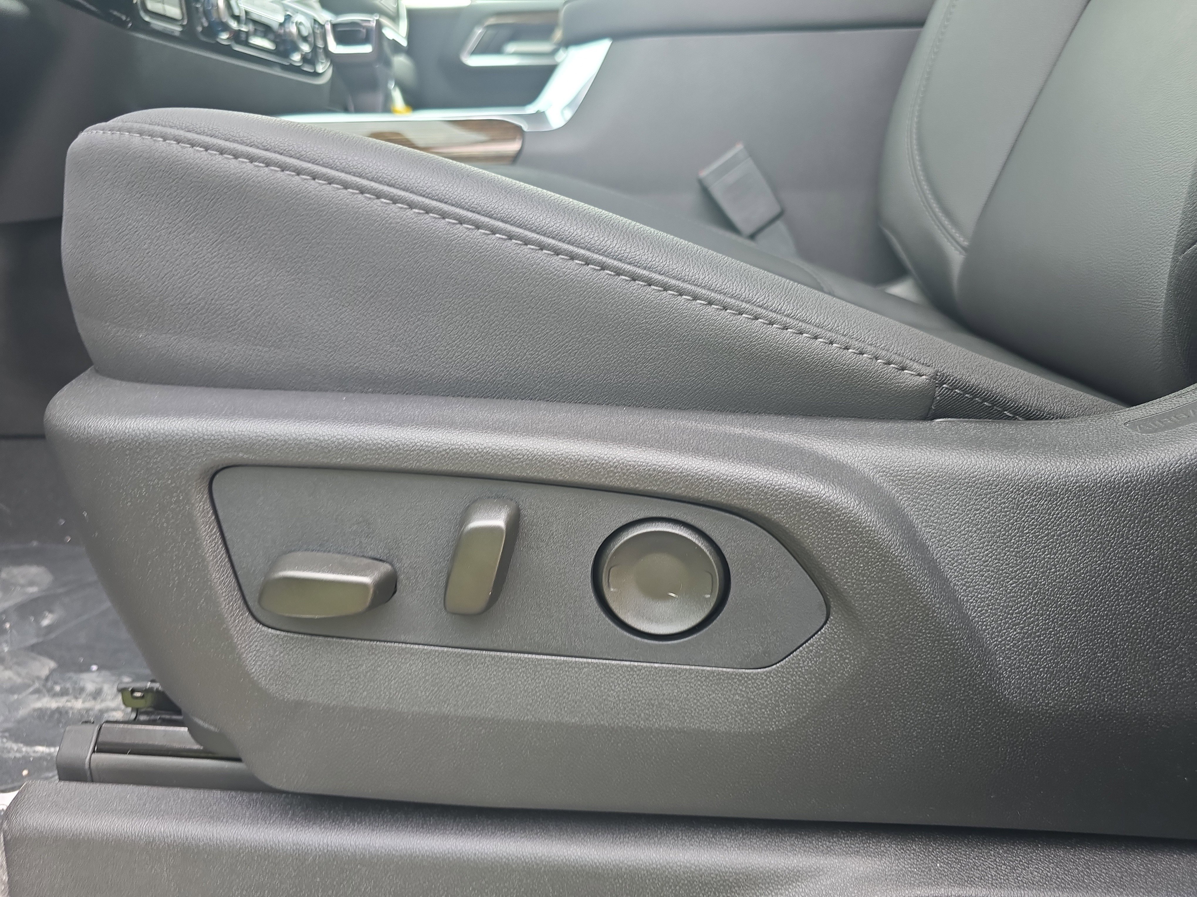 New 2026 GMC Sierra 1500 Elevation w/ Elevation Premium Package image 13