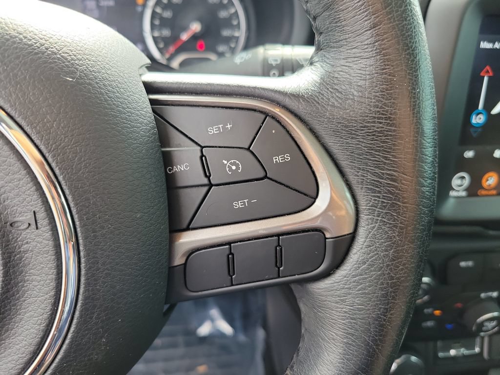 Used 2022 Jeep Renegade Limited w/ Sun, Sound & Wheels Group AWD/4WD image 20