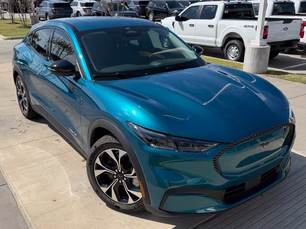 New 2026 Ford Mustang Mach-E Select RWD image 4