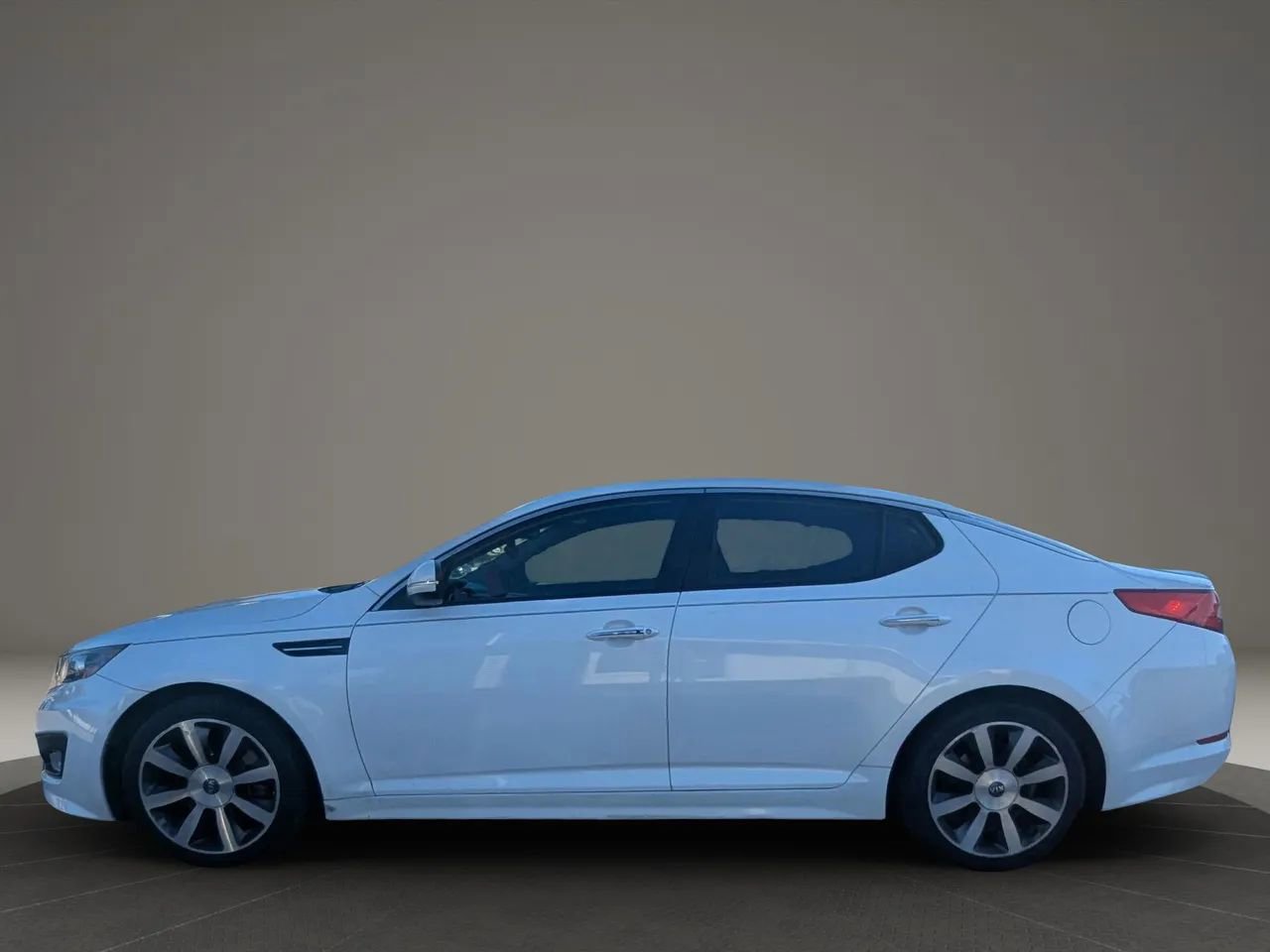 Used 2012 Kia Optima SX w/ Premium Touring Pkg FWD image 1