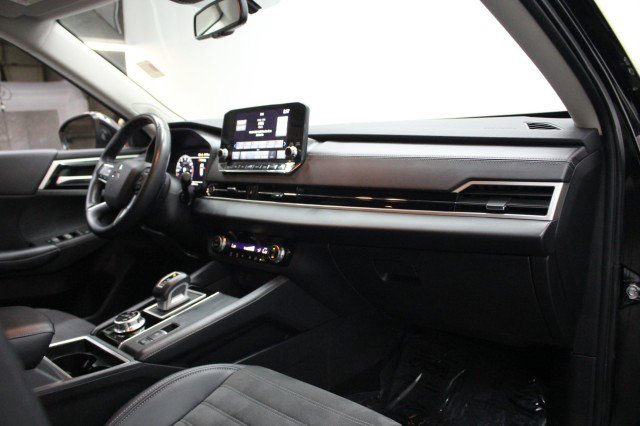 Used 2024 Mitsubishi Outlander SE FWD image 19
