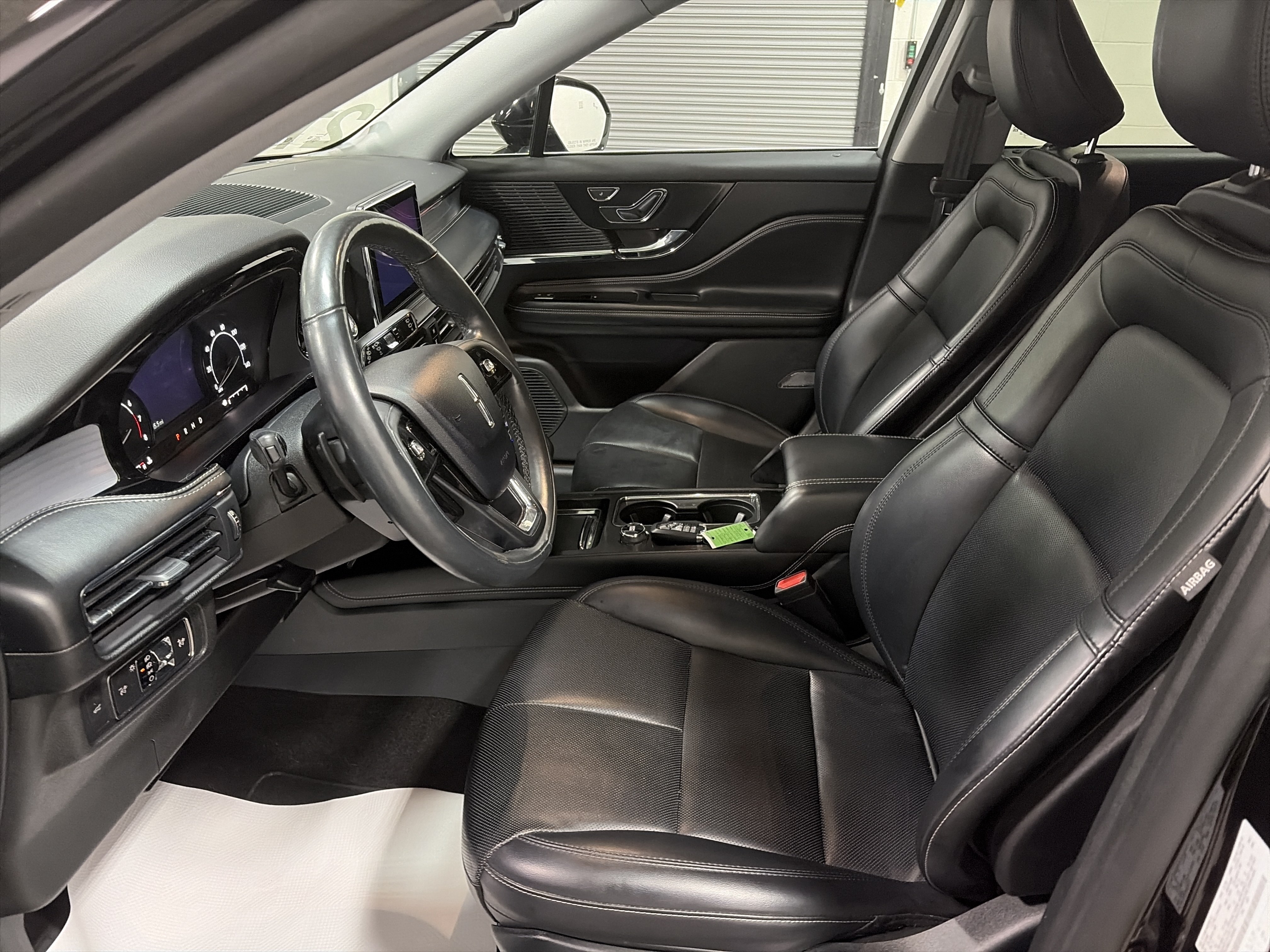 Used 2021 Lincoln Corsair AWD w/ Equipment Group 101A image 13