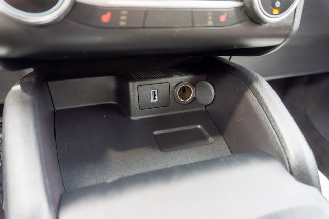 Used 2020 Ford Escape SE image 27