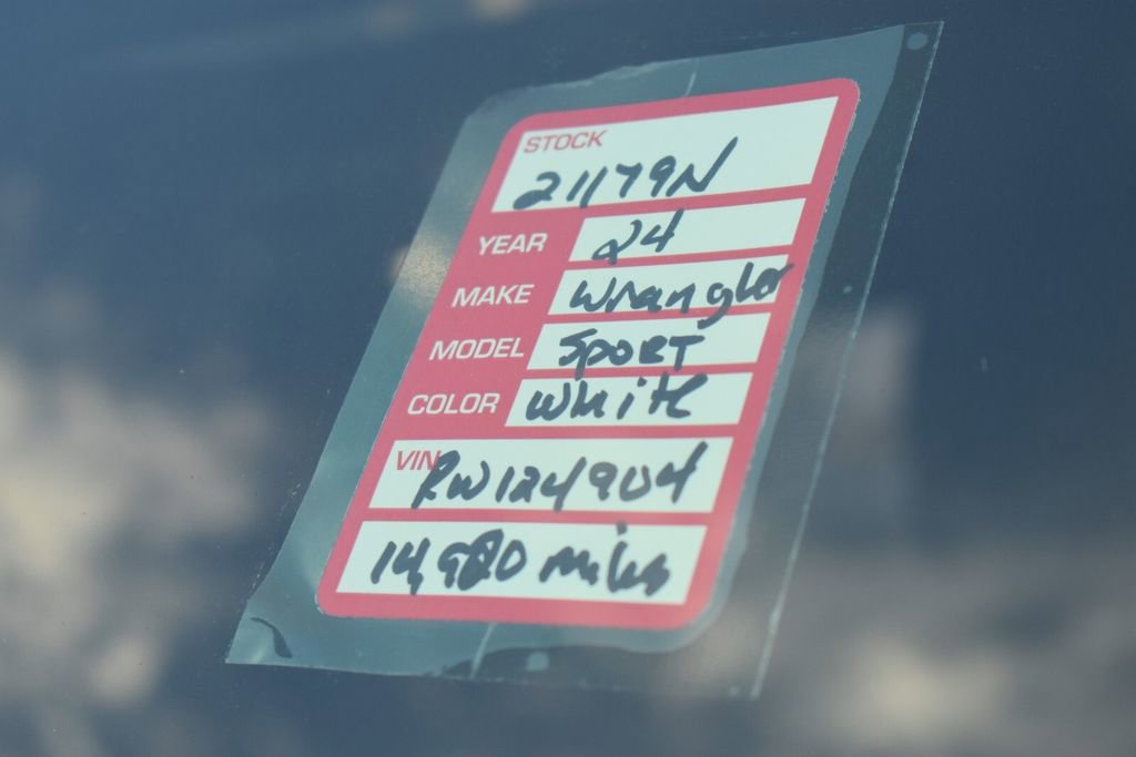 Used 2024 Jeep Wrangler Sport S image 36