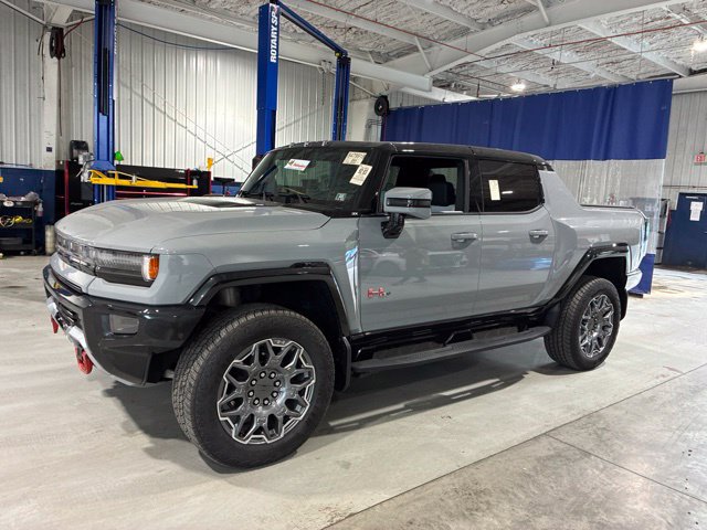 Used 2025 GMC Hummer EV 3X w/ LPO, Sport Package AWD/4WD image 4