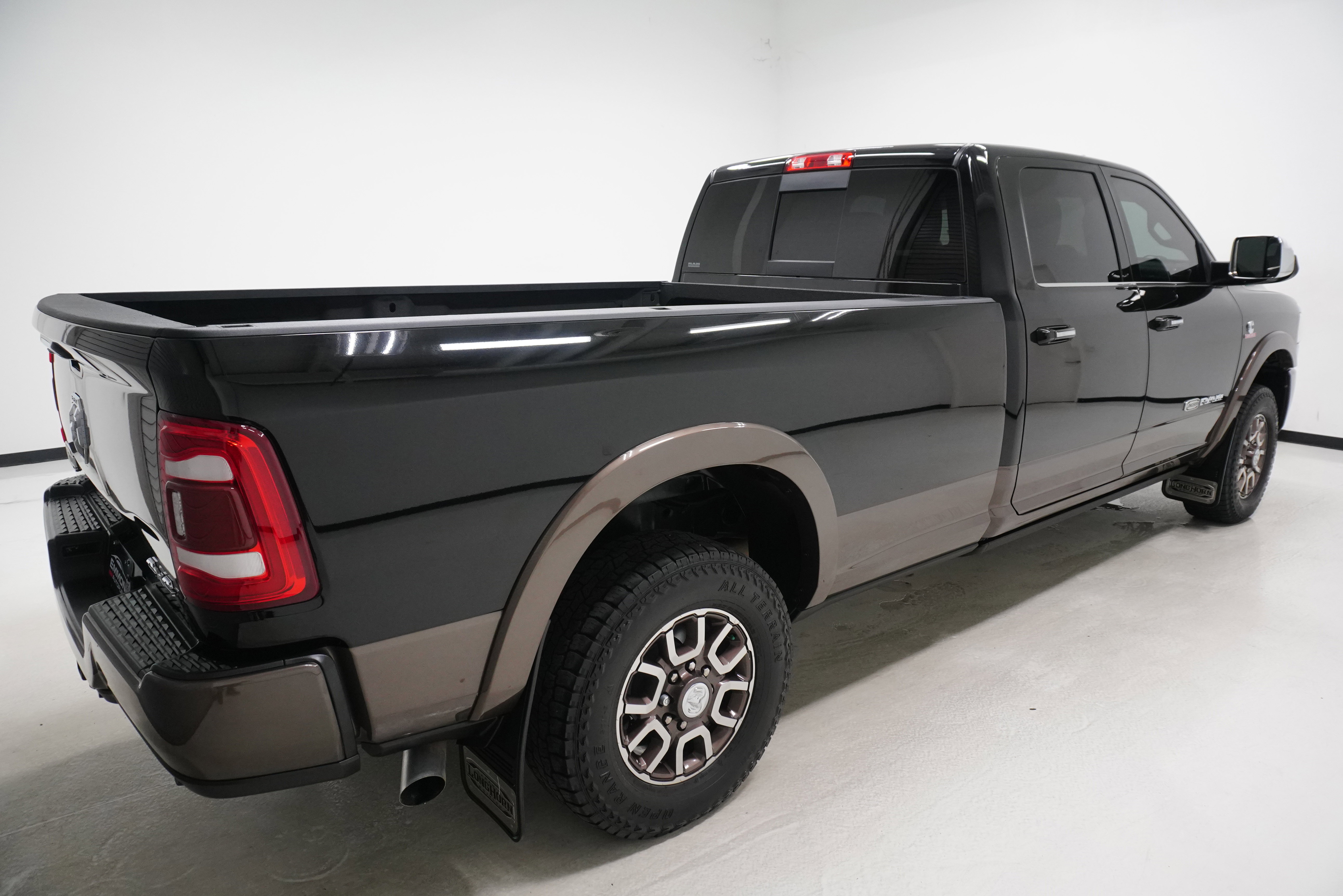 Used 2022 RAM 3500 Limited image 4