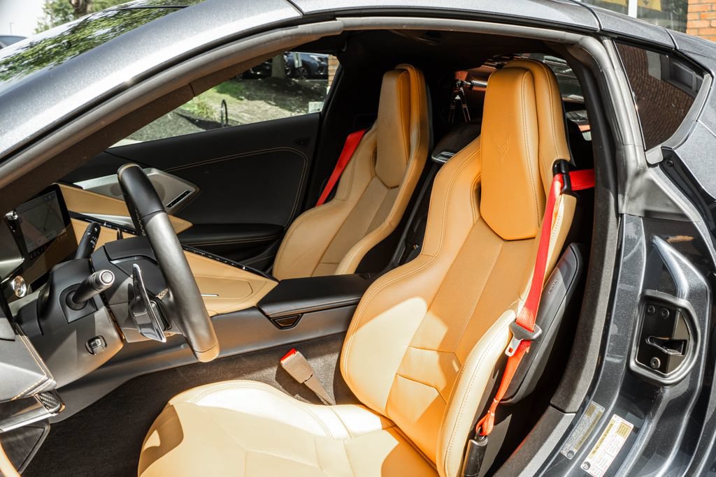 Used 2020 Chevrolet Corvette Stingray Preferred Cpe w/ 2LT Preferred Equipment Group RWD image 6