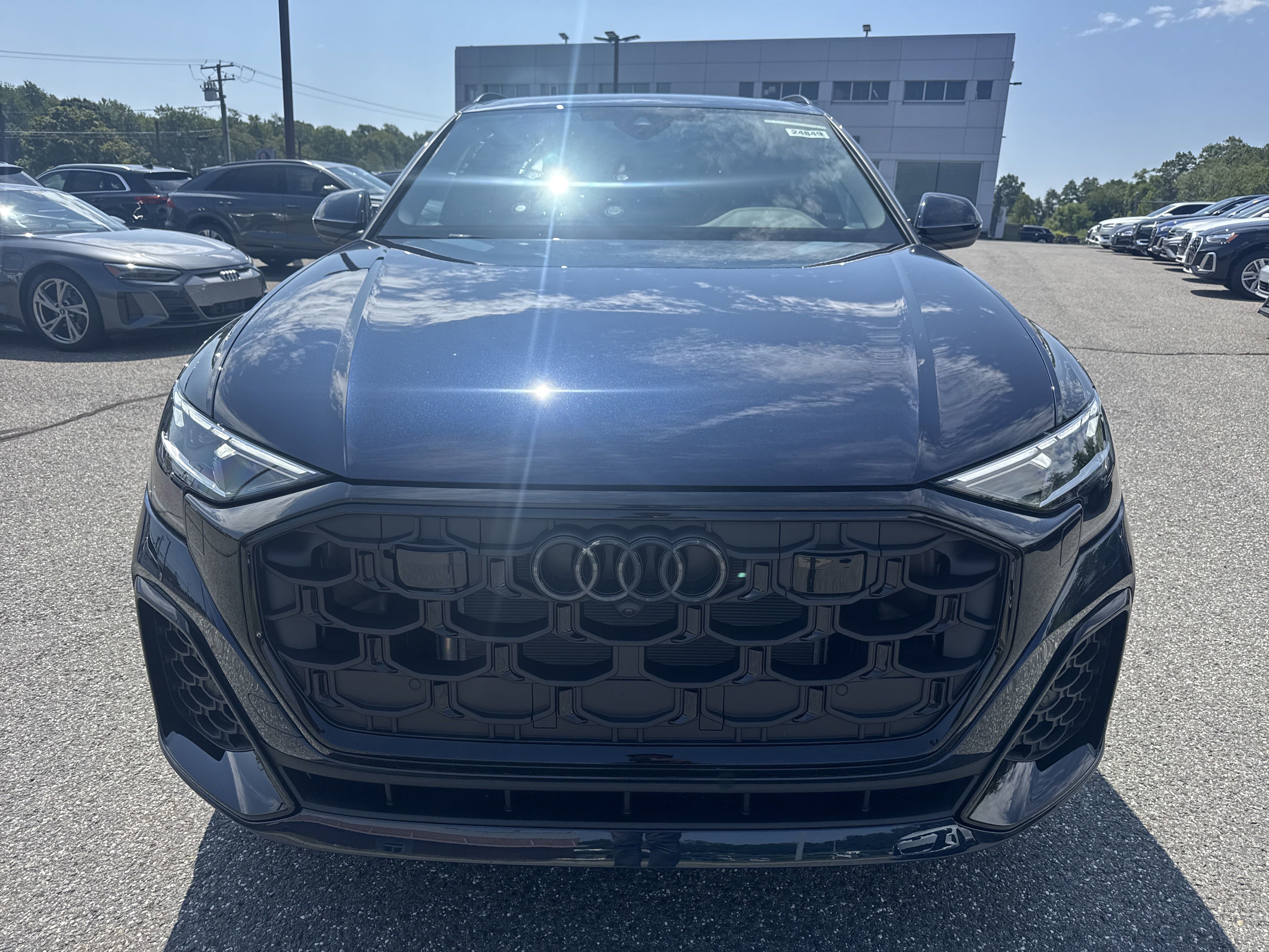 New 2025 Audi Q8 Premium Plus