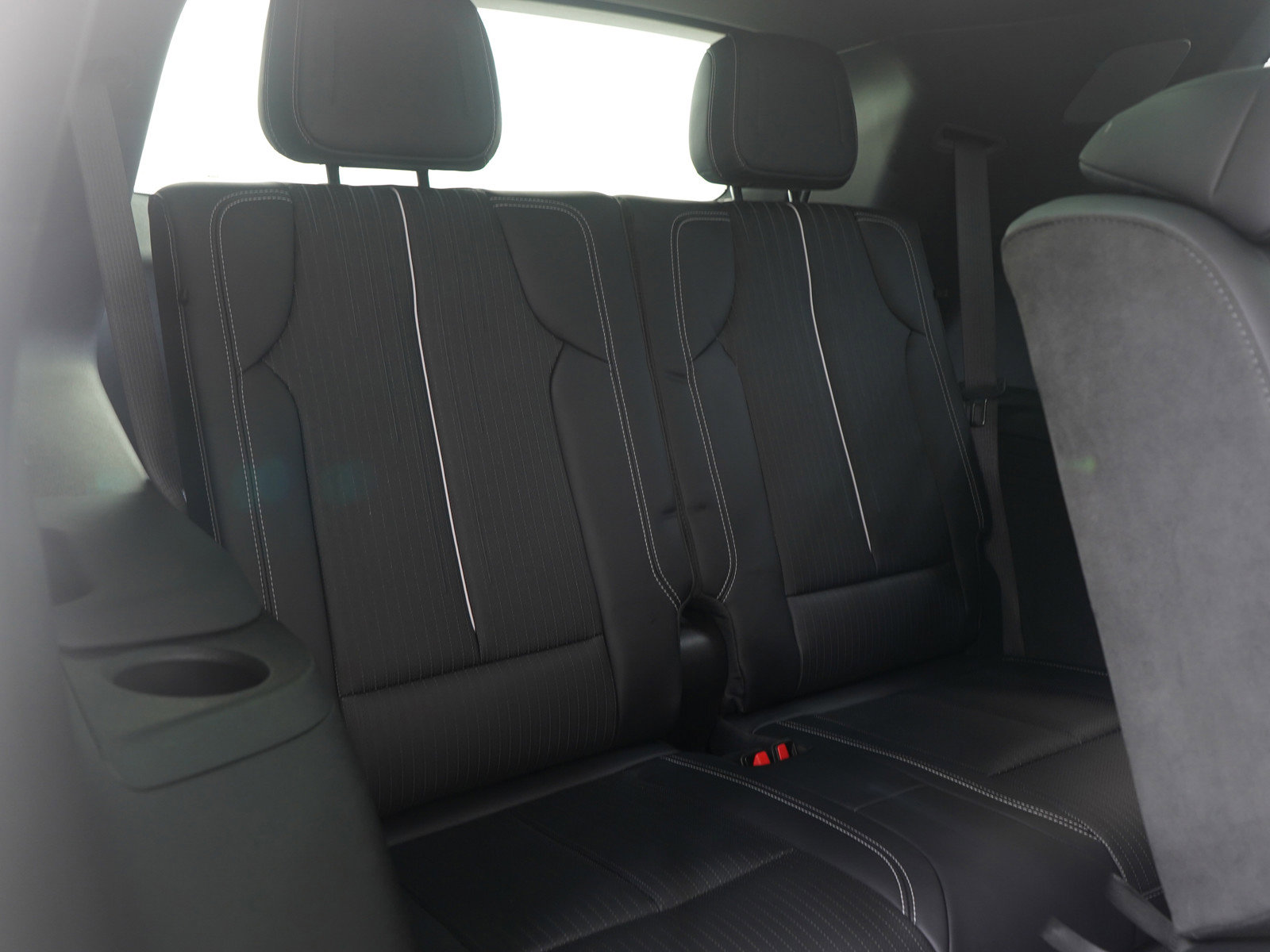 Used 2026 Cadillac Vistiq Luxury image 16