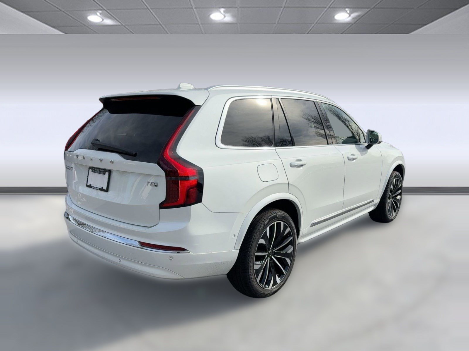 New 2026 Volvo XC90 T8 Plus AWD/4WD image 9