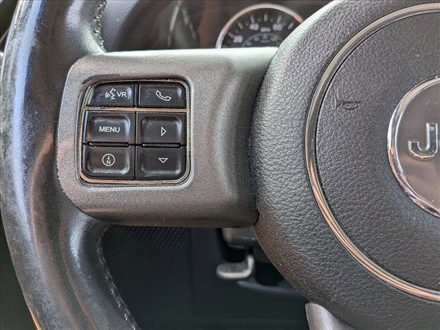 Used 2012 Jeep Wrangler Unlimited Sahara w/ Connectivity Group AWD/4WD image 14