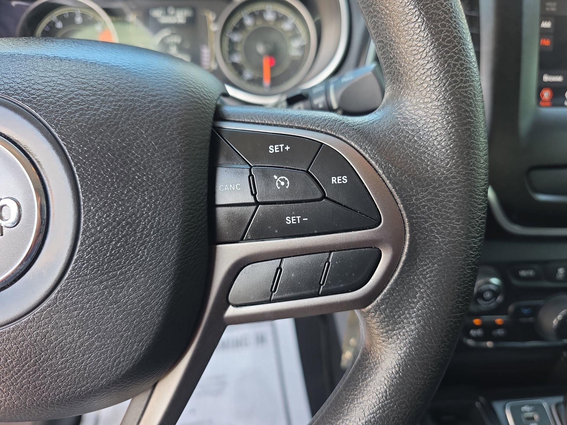 Used 2021 Jeep Cherokee Latitude image 55