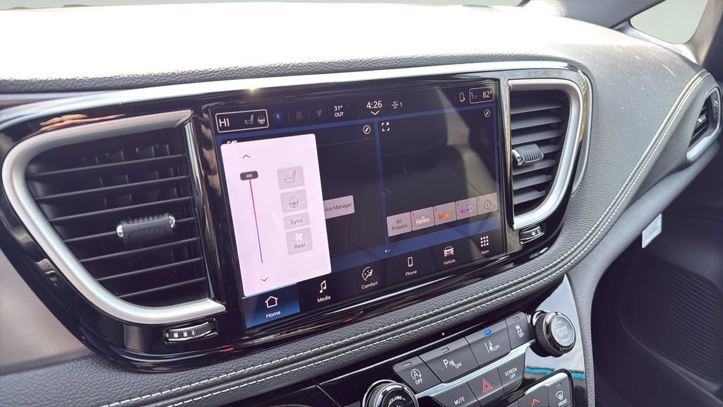 New 2026 Chrysler Pacifica Select AWD/4WD image 28