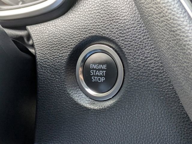 Used 2025 Toyota Corolla SE w/ SE Package image 19