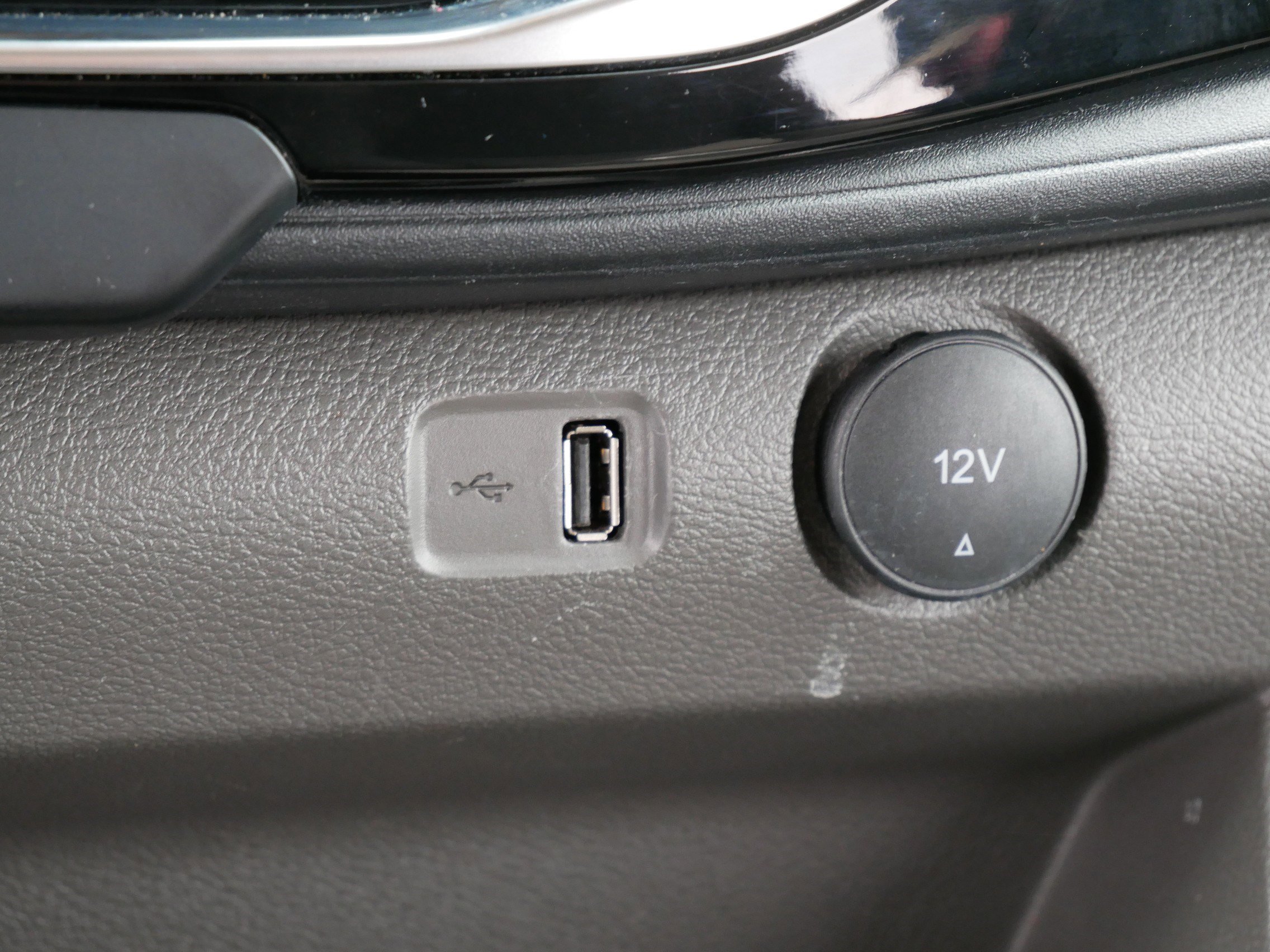 Used 2024 Ford Transit 350 XLT image 31