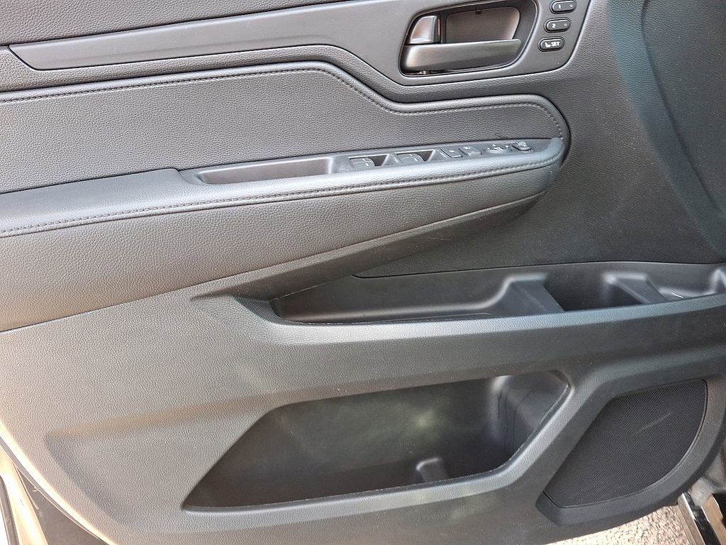 Used 2023 Honda Odyssey Sport image 12