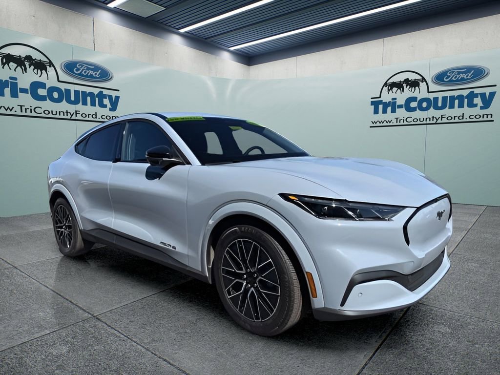 Used 2025 Ford Mustang Mach-E Premium image 1