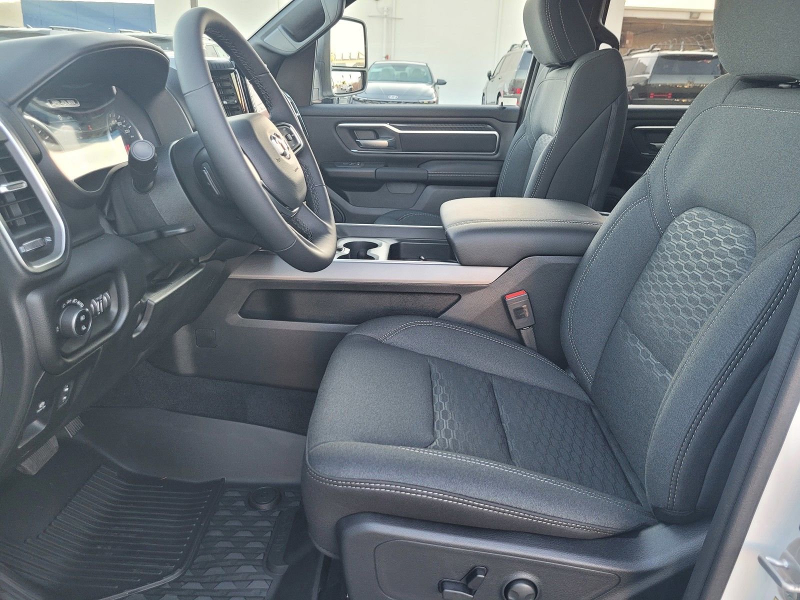 New 2026 RAM 1500 Big Horn AWD/4WD image 11