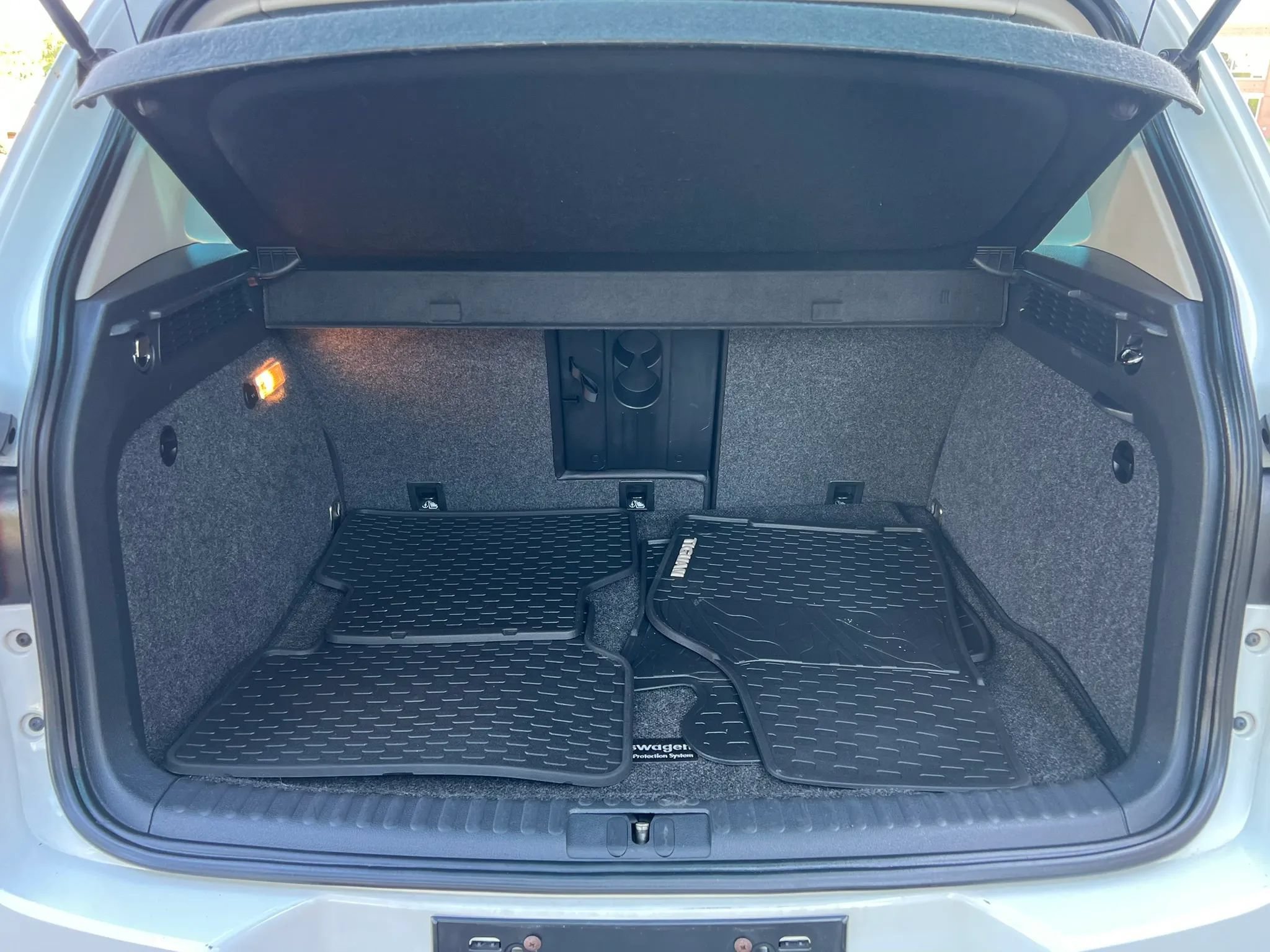Used 2015 Volkswagen Tiguan SEL AWD/4WD image 36