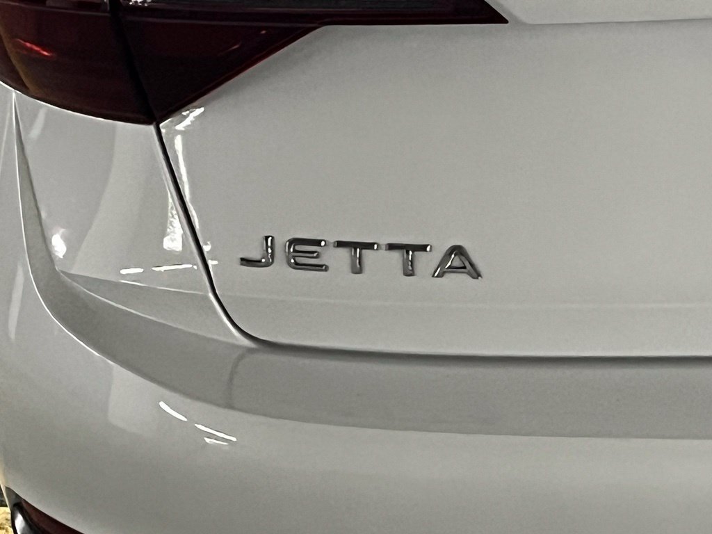 Used 2024 Volkswagen Jetta SEL FWD image 38