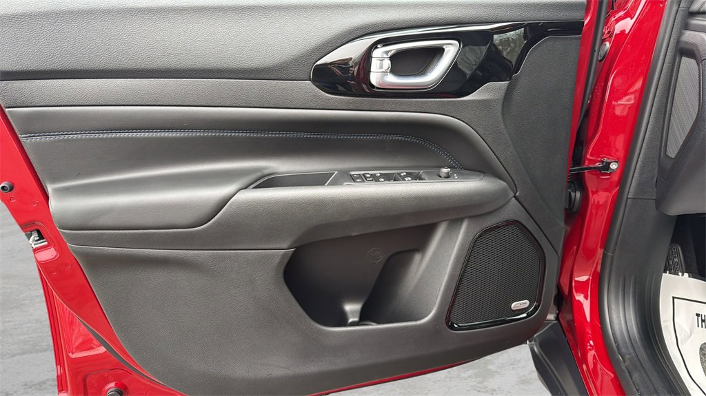 New 2026 Jeep Compass Limited image 24