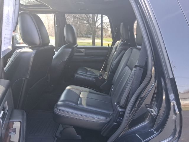 Used 2016 Ford Expedition Platinum image 21