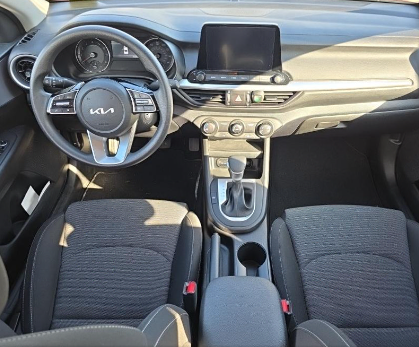 Used 2023 Kia Forte LXS FWD image 11