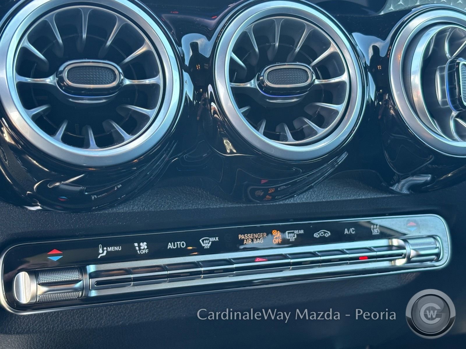 Used 2024 Mercedes-Benz EQB 300 300 image 22