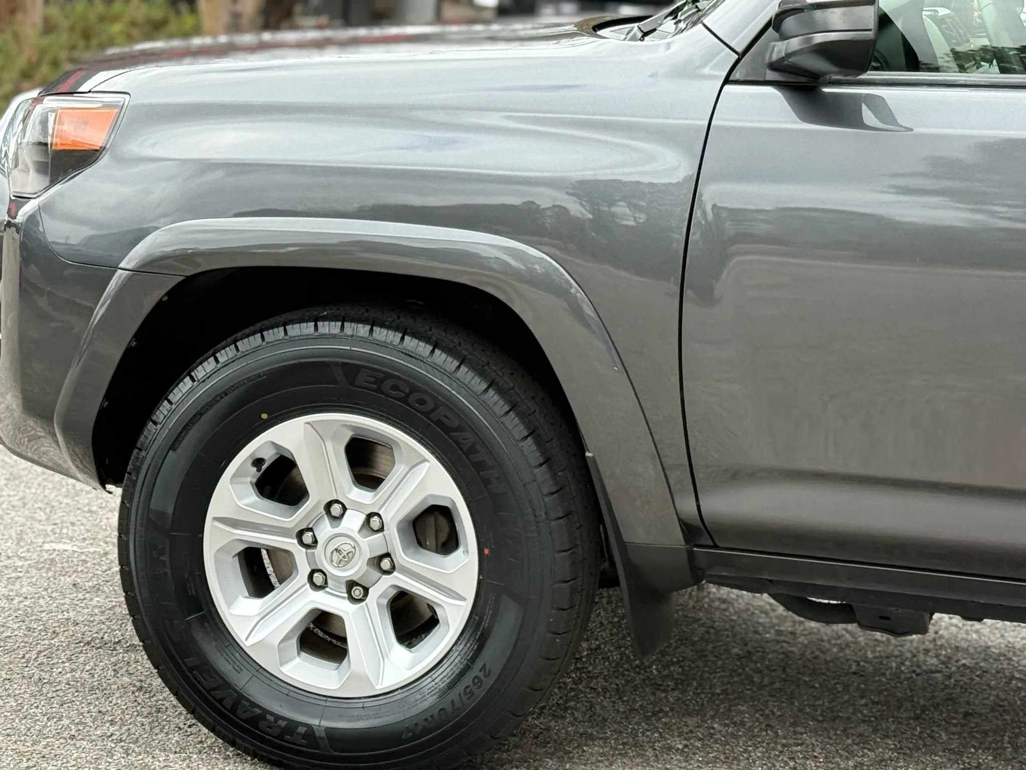 Used 2022 Toyota 4Runner SR5 image 7