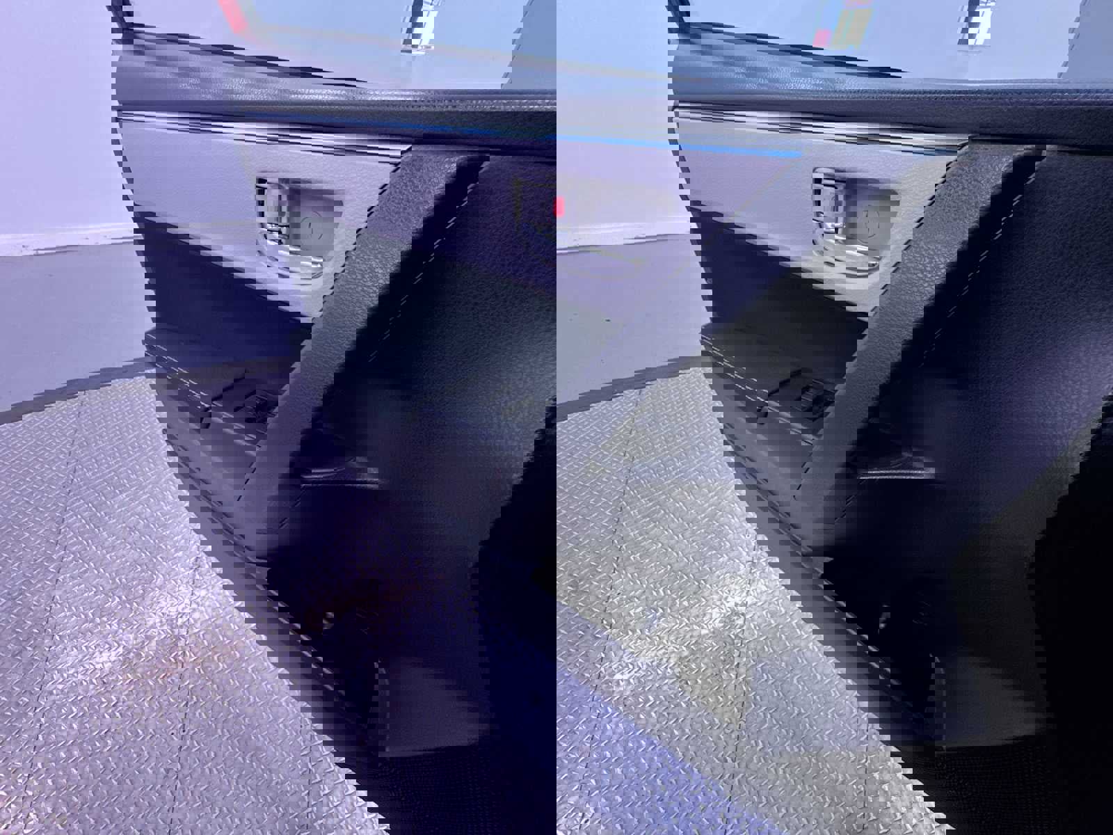 Used 2014 Toyota Corolla LE image 21