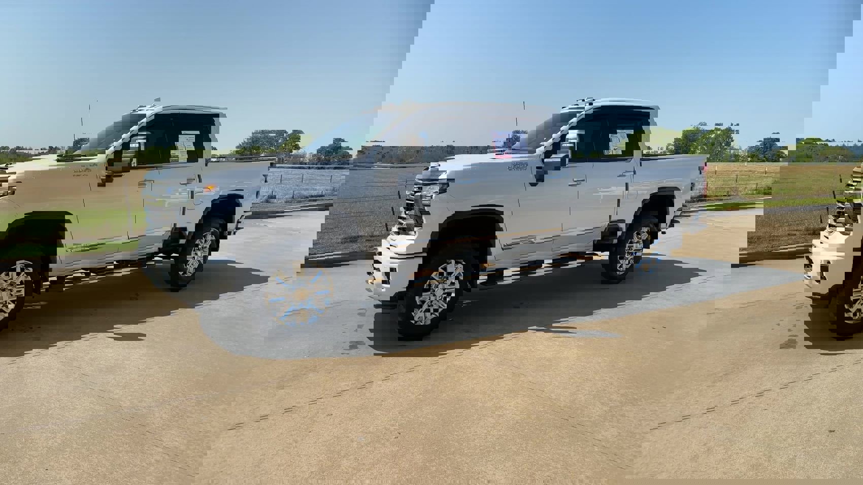 Used 2024 Chevrolet Silverado 2500 High Country w/ High Country Premium Package image 4