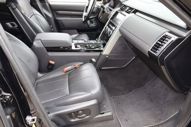 Used 2019 Land Rover Discovery HSE AWD/4WD image 18