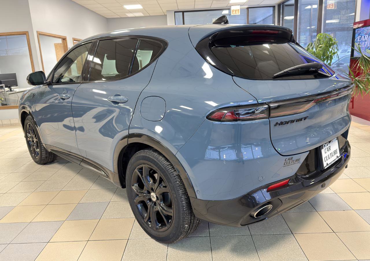 Used 2024 Dodge Hornet R/T Plus w/ Tech Pack Plus w/o Parking image 15