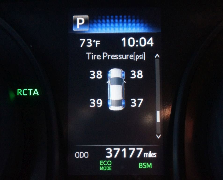Used 2023 Toyota Camry SE w/ Audio Upgrade Package FWD image 4