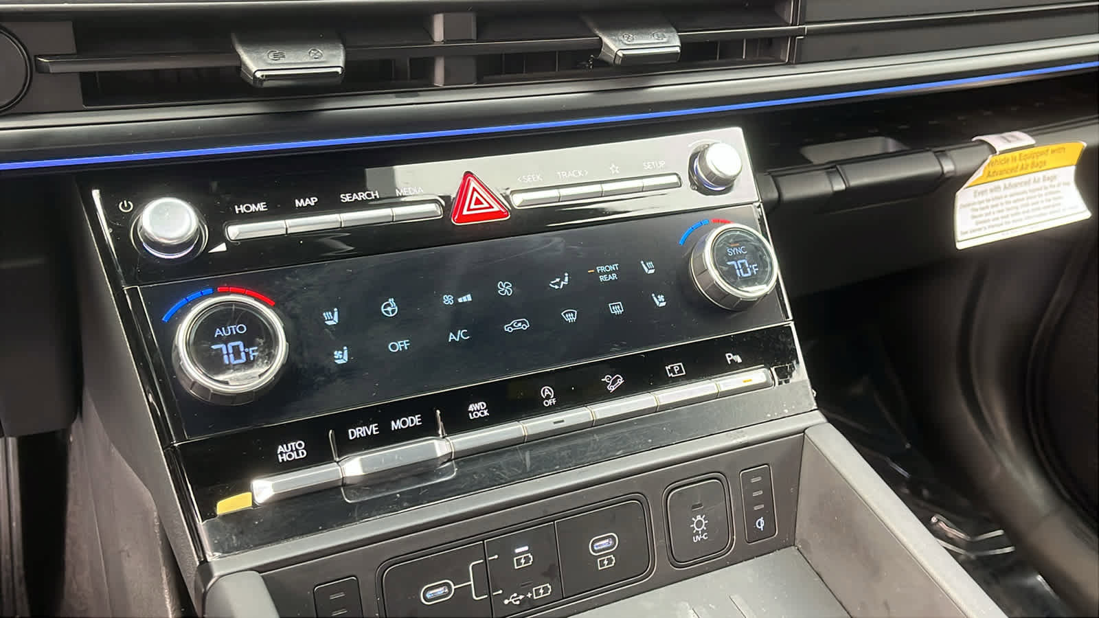 Used 2025 Hyundai Santa Fe Calligraphy image 17