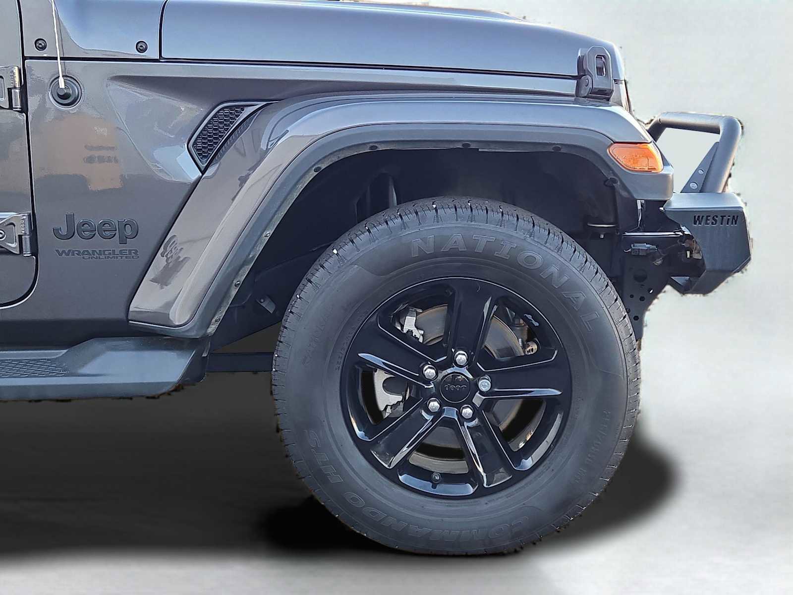 Used 2021 Jeep Wrangler Unlimited Sahara image 32