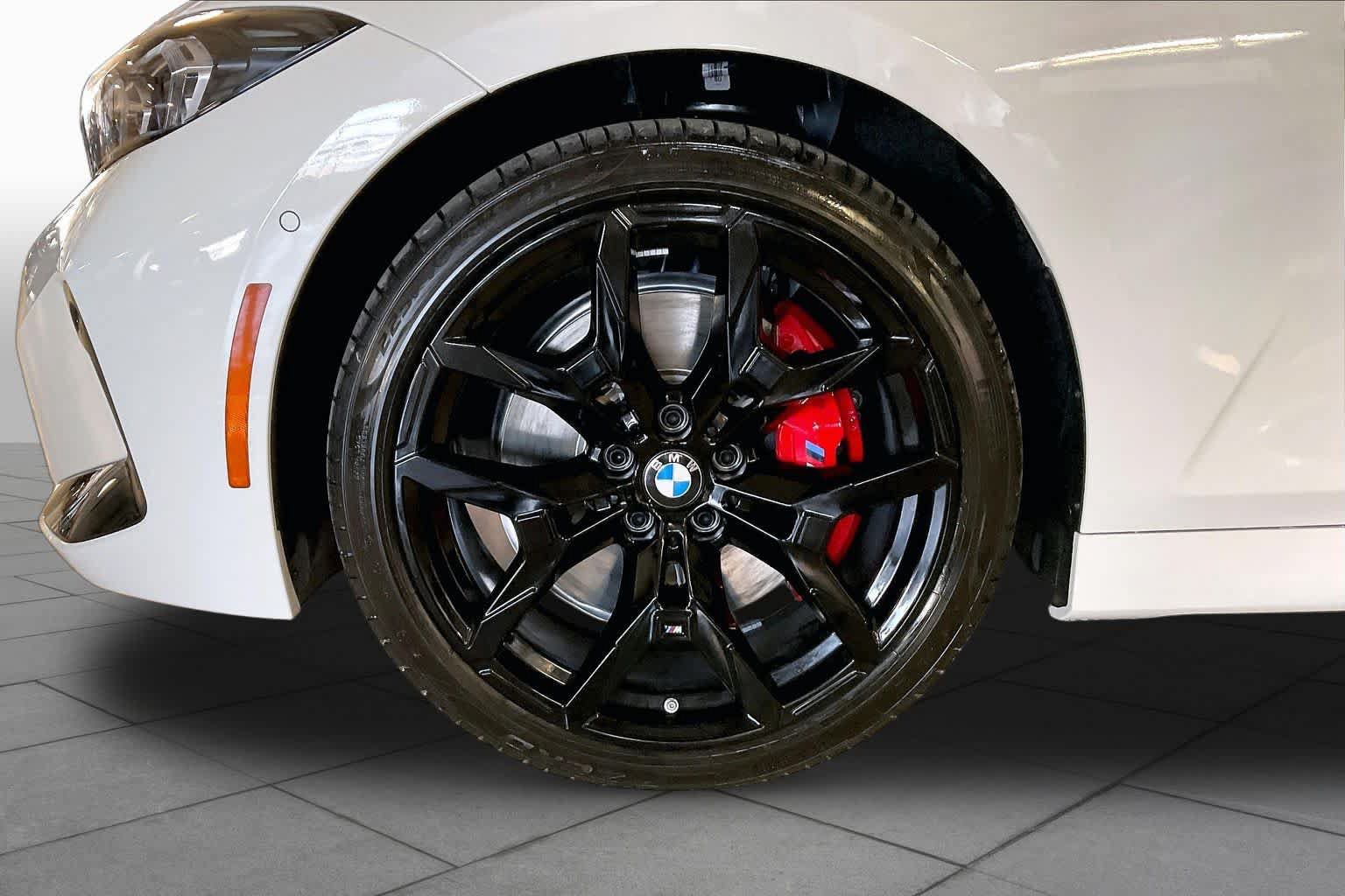 New 2026 BMW 330i xDrive Sedan w/ M Sport Package AWD/4WD image 11