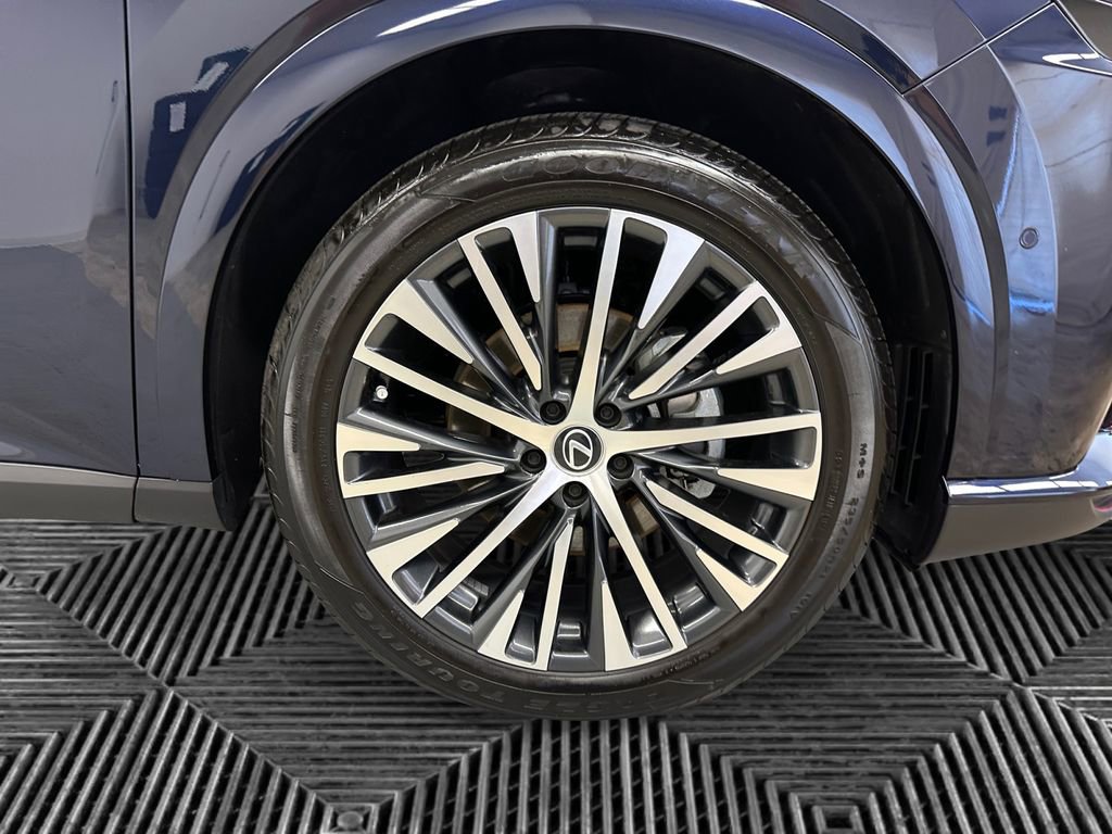 Used 2023 Lexus RX 350 Premium Plus w/ Accessory Package AWD/4WD image 13