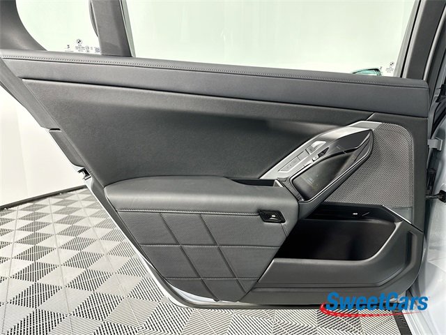 Used 2025 BMW 740i xDrive image 47