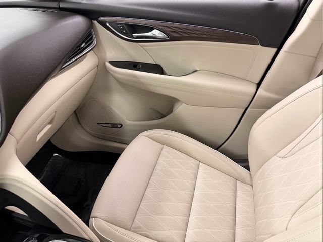 Used 2023 Buick Envision Avenir AWD/4WD image 22