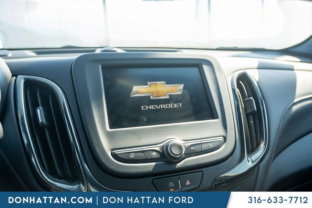 Used 2022 Chevrolet Equinox RS w/ LPO, Floor Liner Package image 7