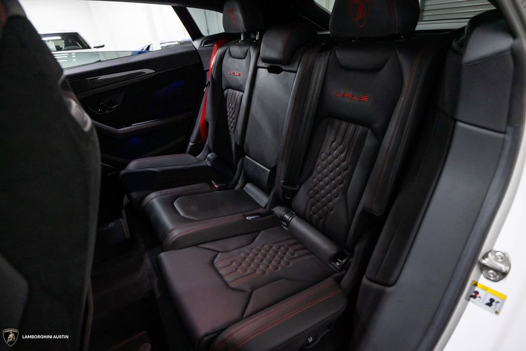 Used 2023 Lamborghini Urus Performante AWD/4WD image 39