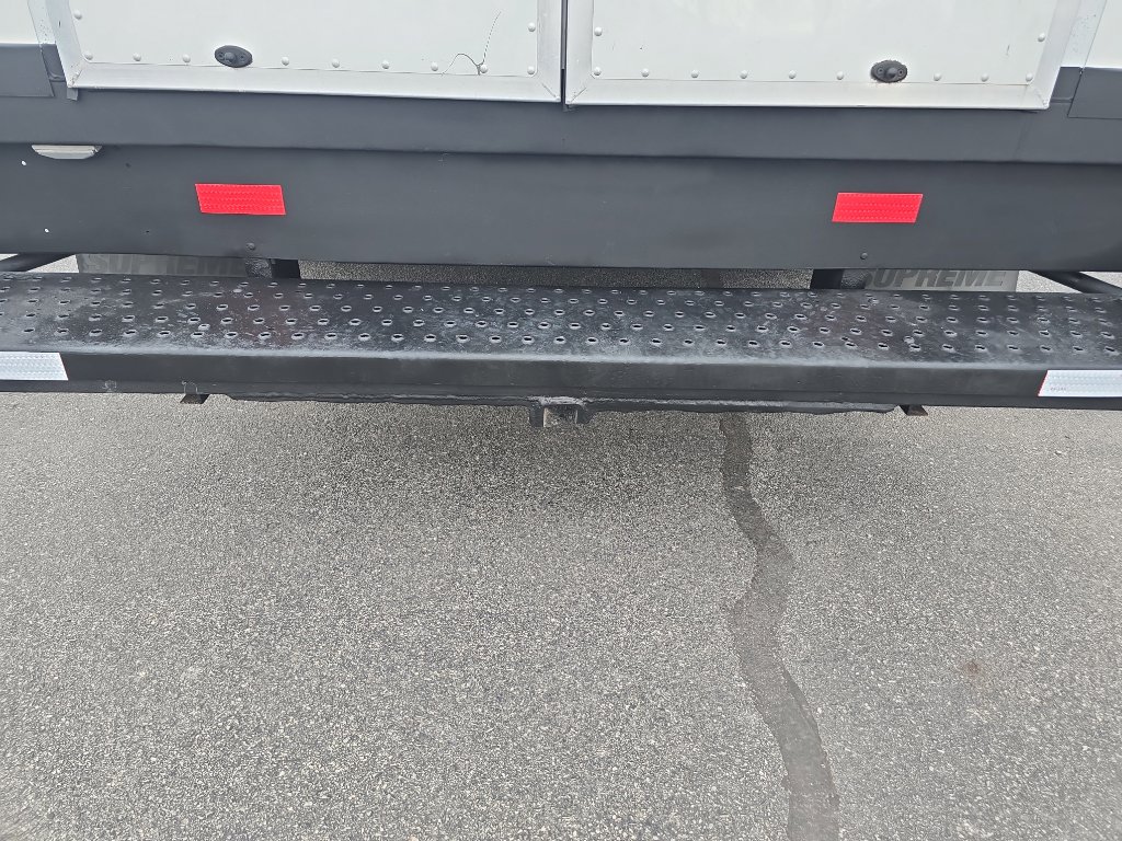 Used 2012 Chevrolet Express 3500 image 9