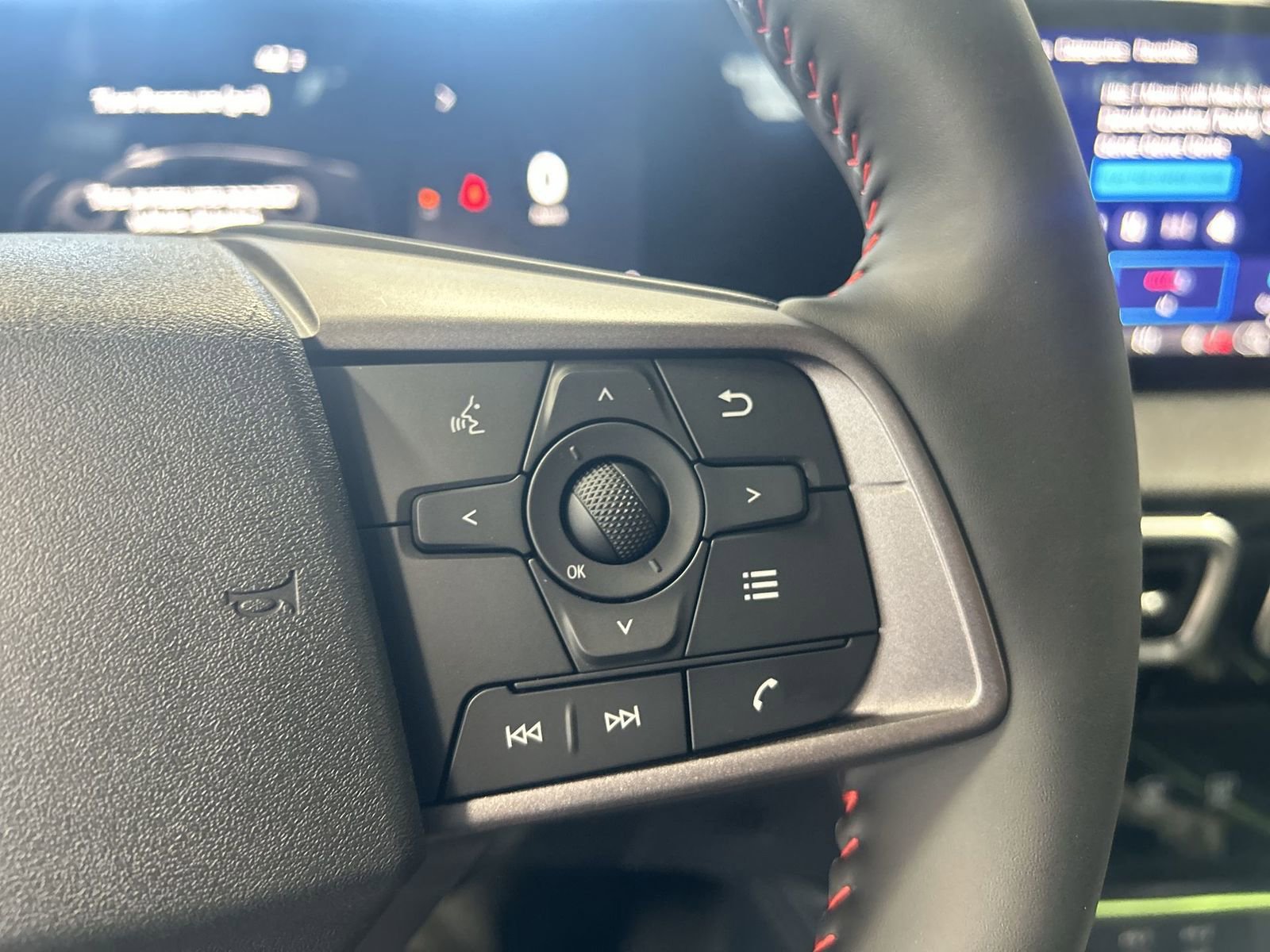 New 2026 Nissan Sentra SR w/ SR Premium Package FWD image 14