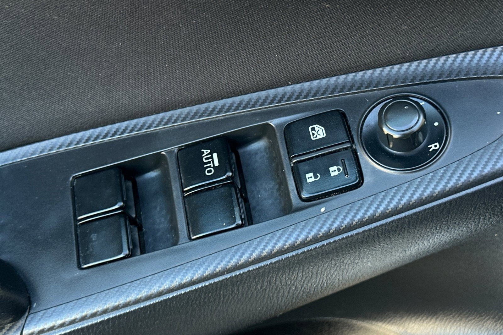 Used 2016 Scion iA 4dr Sdn Auto (Natl) image 13