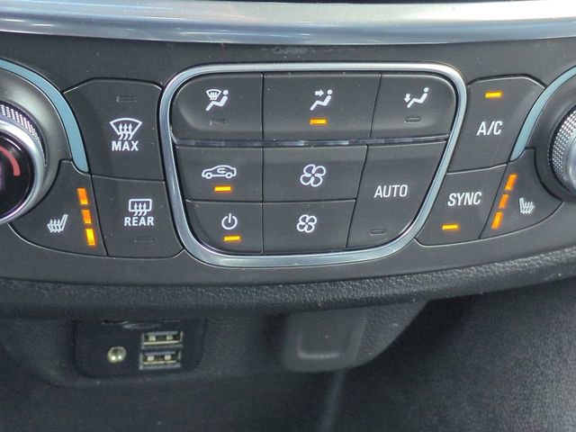 Used 2023 Chevrolet Traverse RS AWD/4WD image 23