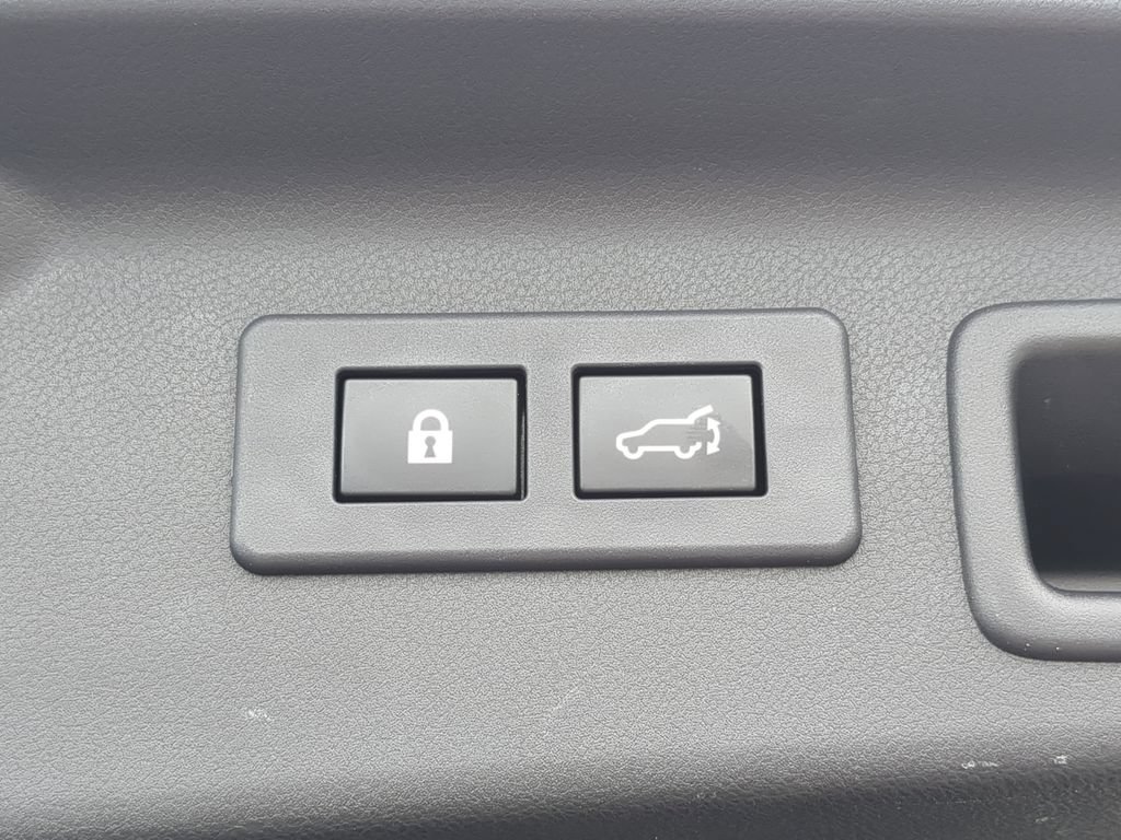 Certified 2025 Subaru Forester Touring AWD/4WD image 10