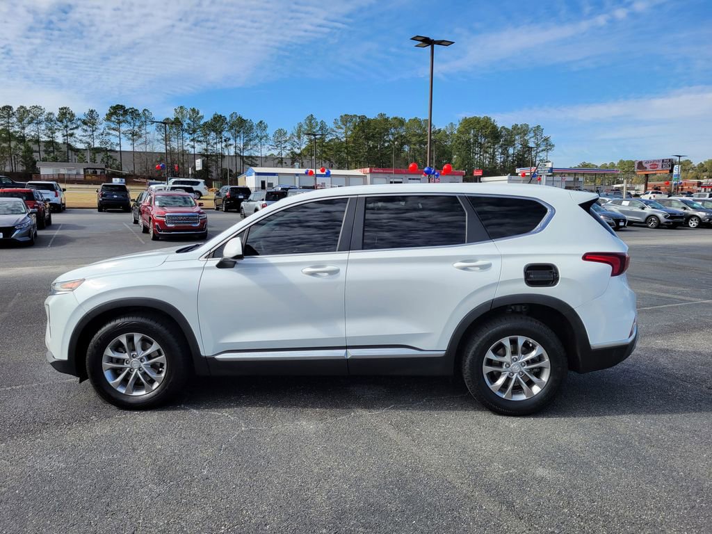 Used 2019 Hyundai Santa Fe SE image 3
