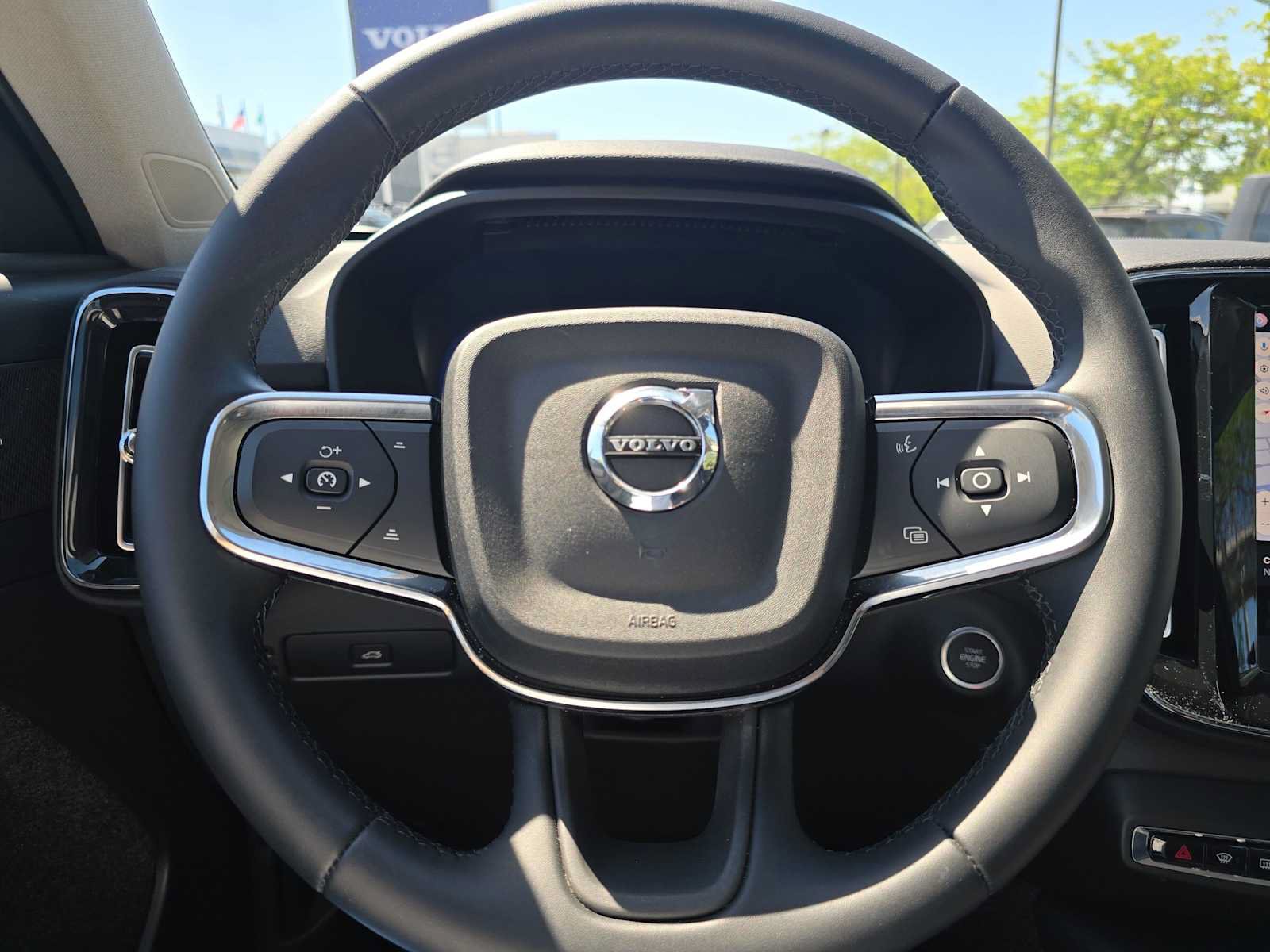Used 2026 Volvo XC40 B5 Plus w/ Climate Package AWD/4WD image 24